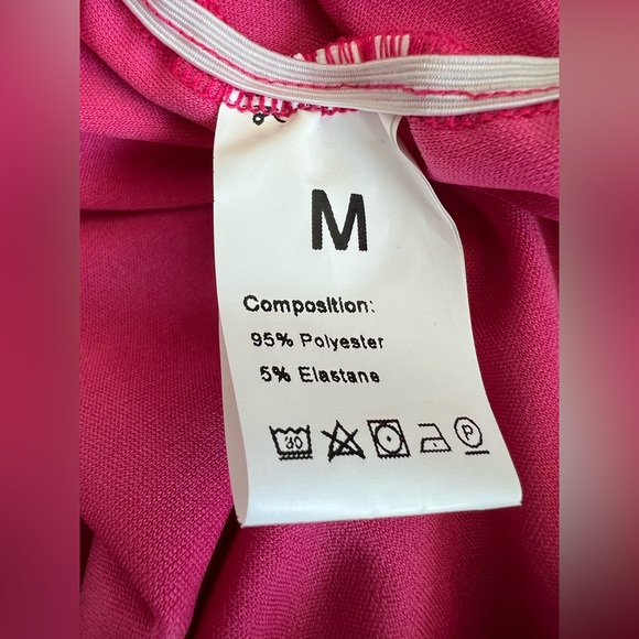 ๐ NWOT ๐ Hot Pink Ruched Bodycon Dress | Batwing Sleeve | Womenโs Medium - Picture 10 of 10
